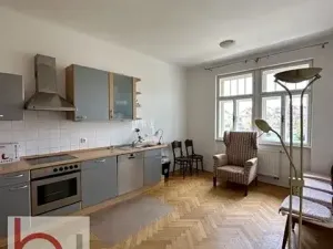 Prodej činžovního domu, České Budějovice, Na Nábřeží, 240 m2