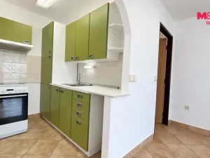 Pronájem bytu 2+kk, Brloh, 34 m2