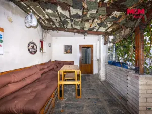 Prodej rodinného domu, Ústín, 242 m2