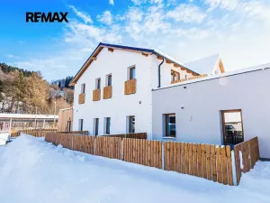 Prodej bytu 2+kk, Svoboda nad Úpou, Nádražní, 56 m2