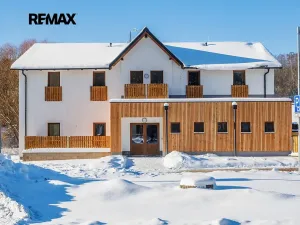 Prodej bytu 2+kk, Svoboda nad Úpou, Nádražní, 56 m2
