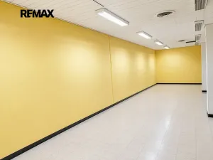 Pronájem obchodního prostoru, Hradec Králové, Gočárova třída, 865 m2