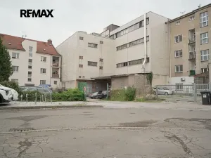Pronájem obchodního prostoru, Hradec Králové, Gočárova třída, 865 m2