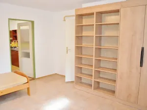 Pronájem bytu 1+1, Praha - Miškovice, Bendlova, 40 m2