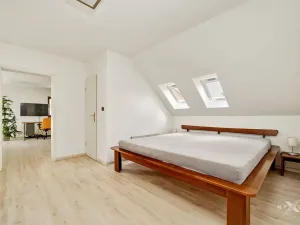 Prodej rodinného domu, Horoměřice, Za Dvorem, 290 m2