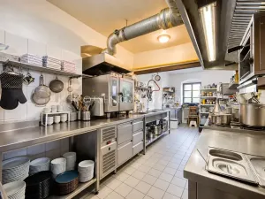 Prodej činžovního domu, Lhenice, Krumlovská, 535 m2