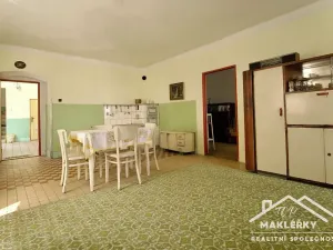 Prodej chalupy, Močovice, 168 m2