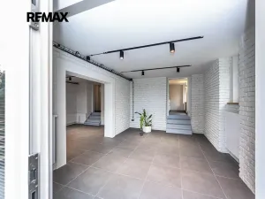 Pronájem kanceláře, Praha - Smíchov, U smíchovského hřbitova, 53 m2