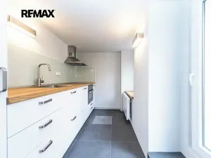 Pronájem kanceláře, Praha - Smíchov, U smíchovského hřbitova, 53 m2