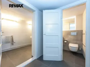 Pronájem kanceláře, Praha - Smíchov, U smíchovského hřbitova, 53 m2