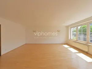 Pronájem vily, Praha - Řeporyje, Žilovská, 500 m2