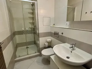 Pronájem bytu 1+kk, Praha - Letňany, Kadečkové, 30 m2