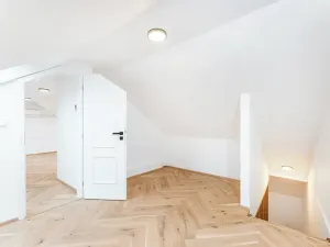 Prodej bytu 3+kk, Praha - Vršovice, Žitomírská, 120 m2