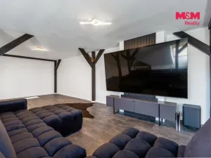 Prodej bytu 4+kk, Králův Dvůr - Levín, Na Lucberku, 141 m2