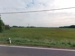 Prodej podílu pole, Sadová, 1144 m2