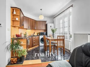 Prodej bytu 3+kk, Šumná, 88 m2