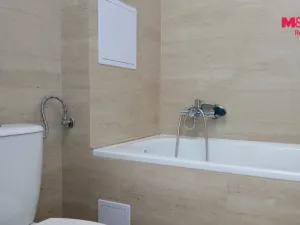 Pronájem bytu 1+kk, Praha - Holešovice, Bubenská, 21 m2