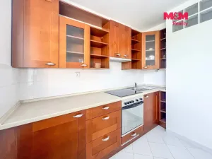 Pronájem bytu 1+1, Praha - Letňany, Dobratická, 31 m2
