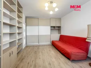 Pronájem bytu 1+1, Praha - Letňany, Dobratická, 31 m2