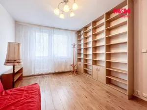 Pronájem bytu 1+1, Praha - Letňany, Dobratická, 31 m2