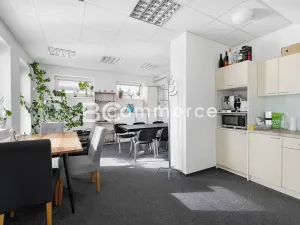 Prodej kanceláře, Brno, Holzova, 640 m2