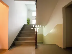 Prodej bytu 1+kk, Praha - Chodov, Majerského, 29 m2