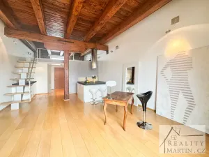 Prodej bytu 1+1, Praha, Bartoškova, 62 m2