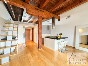 Prodej bytu 1+1, Praha, Bartoškova, 62 m2