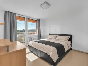 Pronájem bytu 3+kk, Hradec Králové, Štefánikova, 77 m2