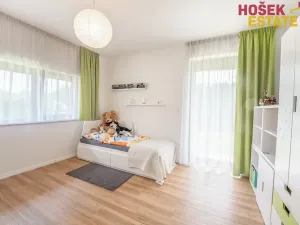 Prodej rodinného domu, Holubice, 240 m2
