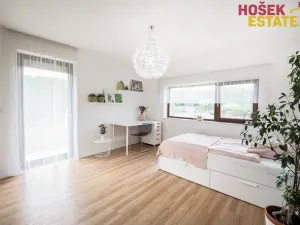 Prodej rodinného domu, Holubice, 240 m2
