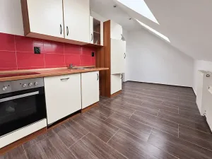Prodej bytu 2+1, Březová, Odborářů, 65 m2