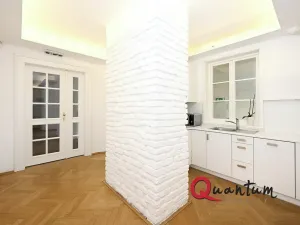 Pronájem kanceláře, Praha - Hradčany, Loretánské náměstí, 28 m2