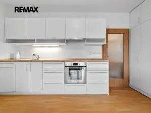 Pronájem bytu 2+kk, Plzeň, Waltrova, 62 m2