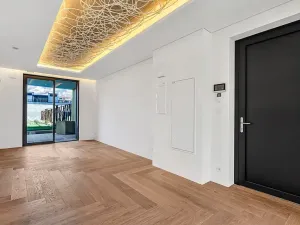 Prodej bytu 4+kk, Praha - Holešovice, Komunardů, 181 m2