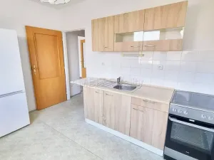 Pronájem bytu 1+1, Praha - Troja, Olštýnská, 37 m2