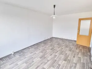 Pronájem bytu 1+1, Praha - Troja, Olštýnská, 37 m2
