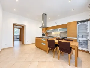 Pronájem bytu 2+1, Praha - Kobylisy, Střelničná, 72 m2