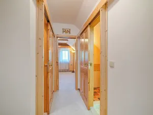Dražba ubytování, Všechovice, 2500 m2