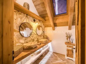 Prodej ubytování, Lipí, 223 m2