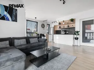Prodej bytu 2+kk, Kolín, Zásmucká, 64 m2