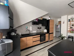 Prodej rodinného domu, Vodochody, 200 m2