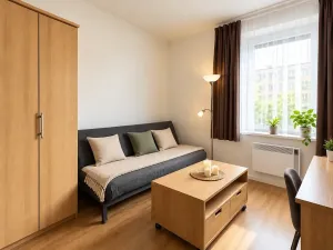 Pronájem bytu 1+kk, Praha - Nusle, Nad Jezerkou, 37 m2