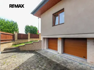 Prodej rodinného domu, Praha - Řeporyje, Havlůjové, 300 m2
