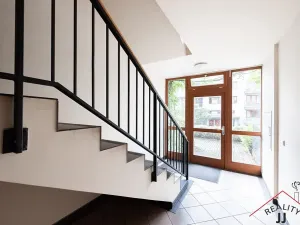Prodej bytu 2+kk, Praha - Zbraslav, Neumannova, 42 m2