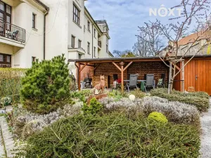 Prodej ubytování, Hluboká nad Vltavou, nám. Čsl. armády, 533 m2