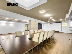 Prodej obchodního prostoru, Plzeň, Částkova, 388 m2