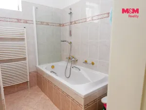 Prodej atypického bytu, Orlová - Město, Fr. Palackého, 140 m2