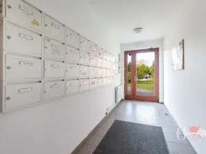 Prodej bytu 2+kk, Praha - Štěrboholy, Andersenova, 65 m2