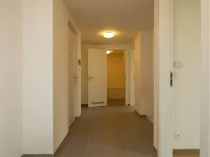 Prodej bytu 3+kk, Praha - Modřany, Kolmanova, 68 m2